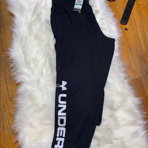 BRAND NEW TAGS INCLUDED UNDER ARMOUR SWEATS